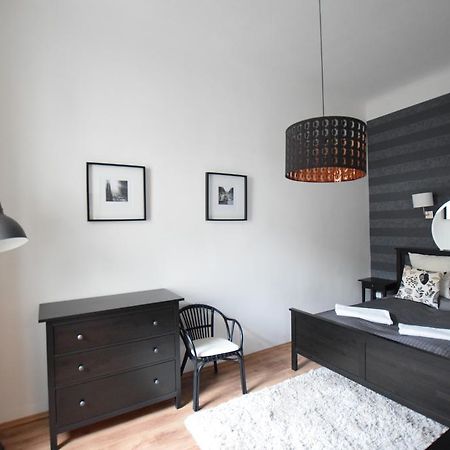 Luxury Apartment By Hi5-Varoshaz Suite Budapest Exterior photo