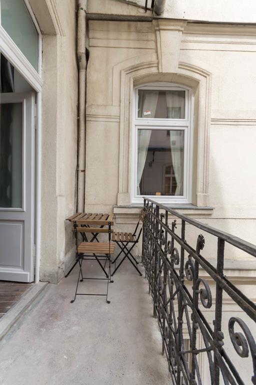 Luxury Apartment By Hi5-Varoshaz Suite Budapest Exterior photo